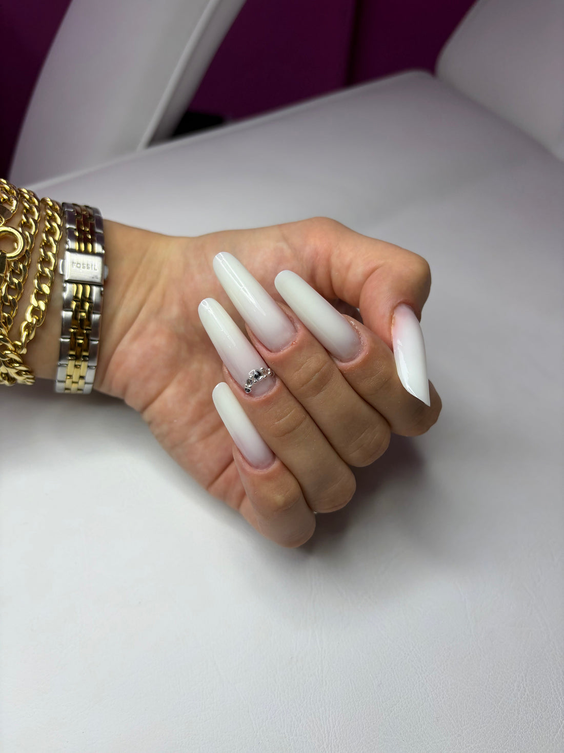 Manichiură cu gel versus acrygel